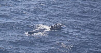 Les Etats-Unis tuent 11 narcotrafiquants lors de frappes ciblées.