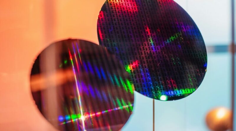 Les processeurs pourraient coûter moins cher grâce à ces machines.