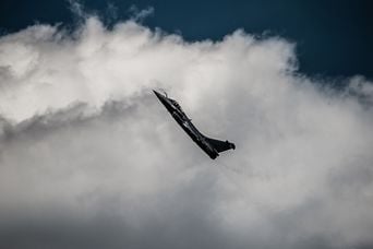 L'Inde commande 114 avions Rafale pour 33 milliards d'euros supplémentaires.