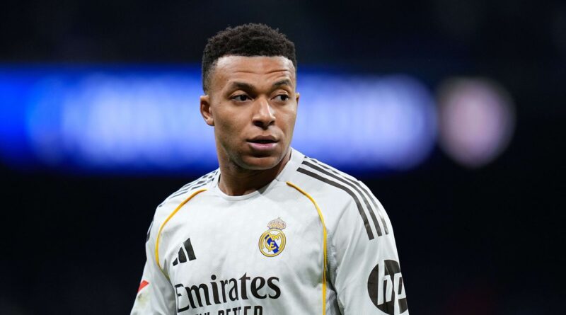 Litige Mbappé-PSG : Intervention d'un huissier pour 5,9 millions d'euros dus au joueur