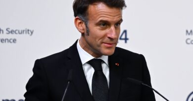 « Macron : « Tout le monde ne devrait pas prendre exemple sur nous » » « Macron : "Tout le monde ne devrait pas prendre exemple sur nous" »