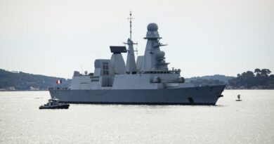 Marine nationale : Le chef d'État-Major demande plus de frégates, sous-marins et missiles.