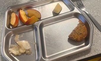 Michel Sarran ne suscite pas de polémique sur les cantines de Paris.