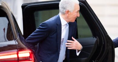 Mort de Quentin Deranque : l’ambassadeur américain ne se rend pas à la convocation. Mort de Quentin Deranque : l'ambassadeur américain ne se rend pas à la convocation.