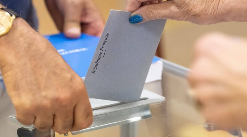 Municipales 2026 : 900.000 candidats, 68 communes sans candidat.