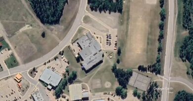 Neuf morts et 25 blessés dans des tirs au Canada près d'une école.