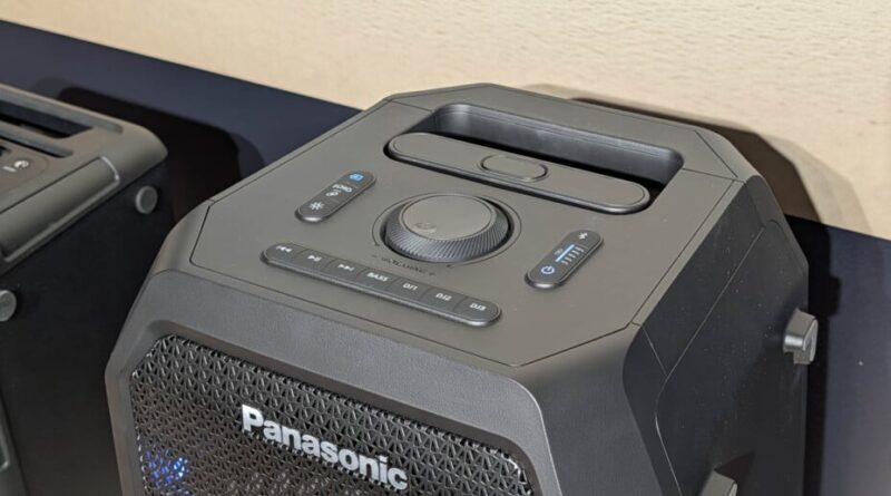 Panasonic BMAX30 : enceinte portable de 320 watts pour toutes les fêtes