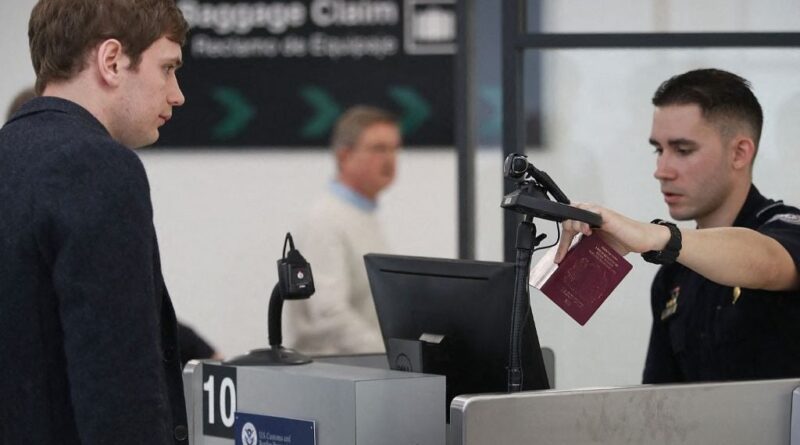 Pour entrer aux États-Unis, historique d'emails et réseaux exigé.