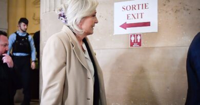 Procès en appel du RN : Marine Le Pen attend cinq mois pour son sort.