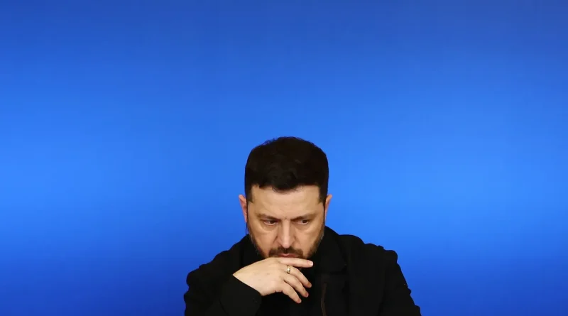 Quatre ans de guerre en Ukraine : trois scénarios pour l'avenir.