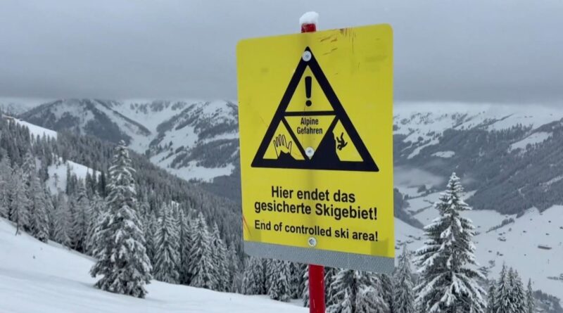 Quatre morts en Autriche à cause de chutes de neige, dont trois dans des avalanches.