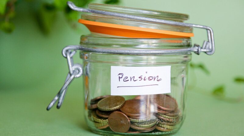 Réforme des pensions : 3 travailleurs sur 10 touchent 300 € de moins.