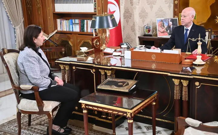 Réforme en profondeur : refondation administrative et culturelle en cours.