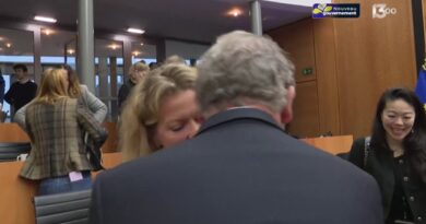 Rudi Vervoort cède les clés de la Région à Boris Dilliès.