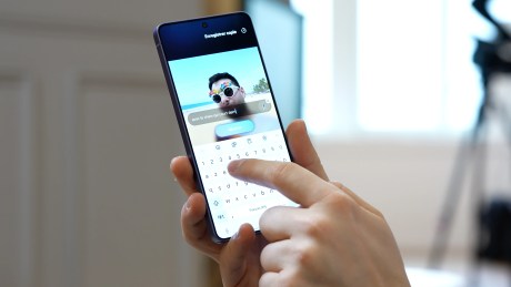 Retouche photo IA Samsung One UI 8.5 prompt La retouche photo par IA sur Samsung One UI 8.5 // Source : Arnaud Gelineau - Frandroid
