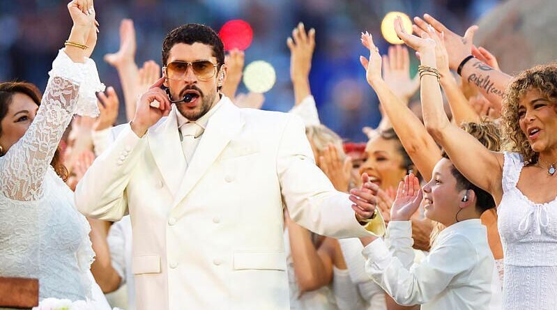 Sondage : Bad Bunny ne représente pas mieux l'Amérique que Donald Trump