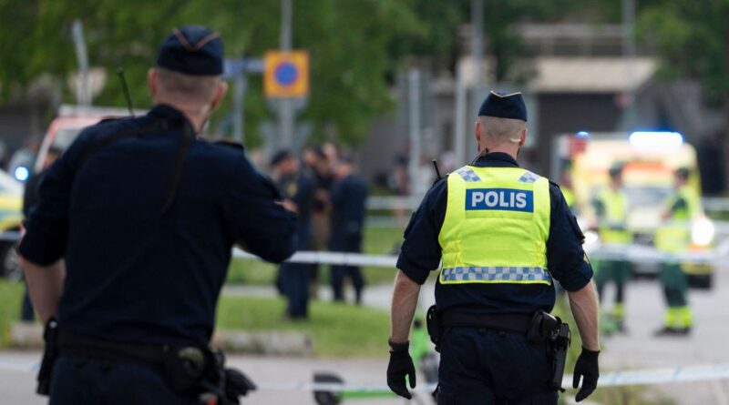 Suède : Un mari arrêté pour prostitution de sa femme à 120 hommes