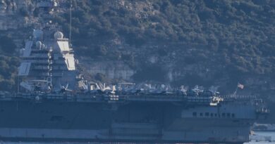 Tensions Iran-Etats-Unis : Le porte-avions USS Gerald Ford en Crète