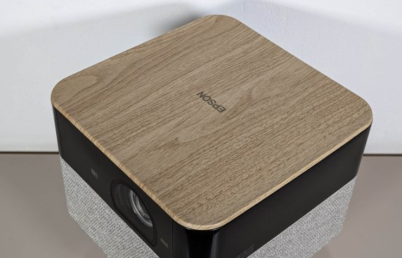Epson EF-72 // Source : Sylvain Pichot - Frandroid