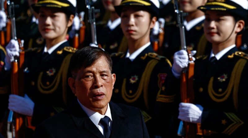 Thaïlande : Condamnation à 50 ans de prison pour messages anti-roi