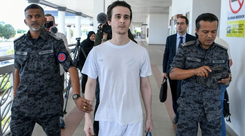 Tom Félix rentre à Roissy après trois ans de prison