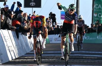 Tour de l'Algarve : Paul Seixas remporte la 2e étape, Ayuso et Almeida derrière