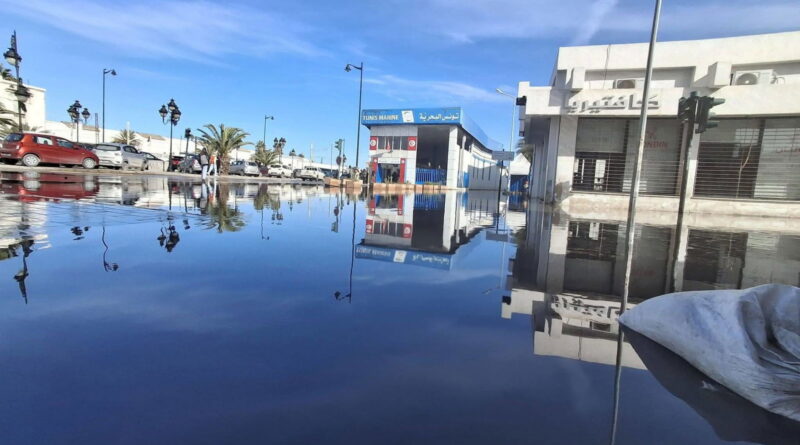 Tunis Marine inondée : la mer Méditerranée envahit la capitale