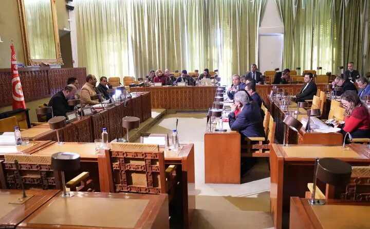 Tunisie : examen d'une loi organique pour la création de la Cour constitutionnelle