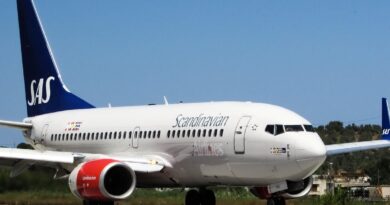 Un avion à plus de 200 km/h tente de décoller sur la mauvaise piste.