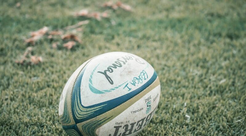 Un joueur de rugby hospitalisé après avoir glissé sur une crotte de chien.