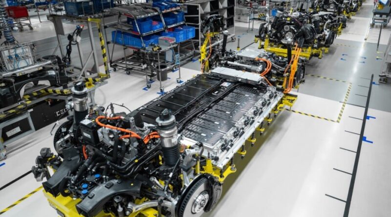 Un rapport officiel alerte sur un risque de crash industriel en Europe.