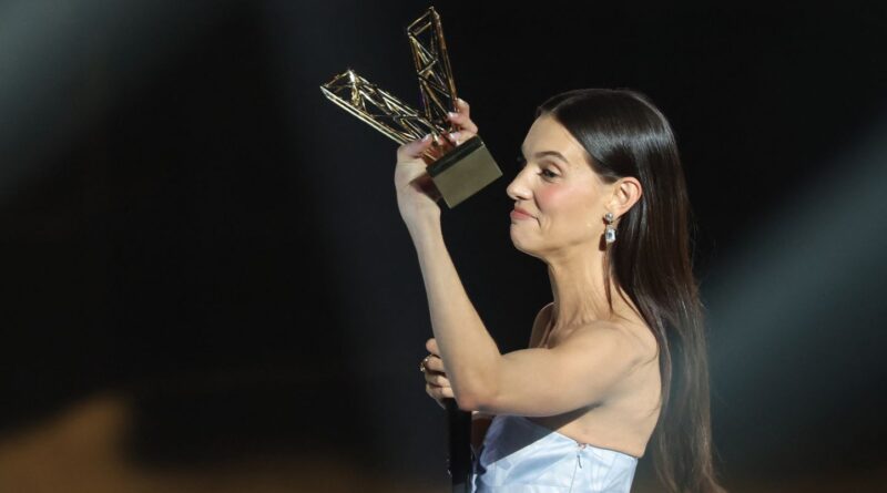 Victoires de la musique 2026 : Charlotte Cardin, artiste féminine de l'année.