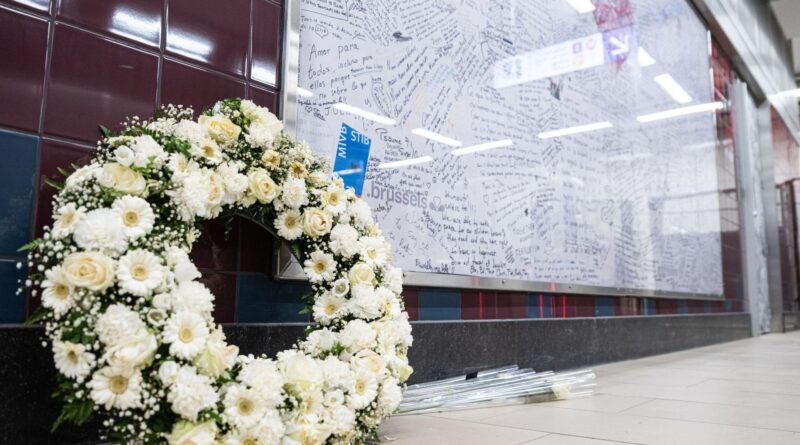 10 ans après les attentats de Bruxelles, hommage aux victimes du 22 mars à Maelbeek