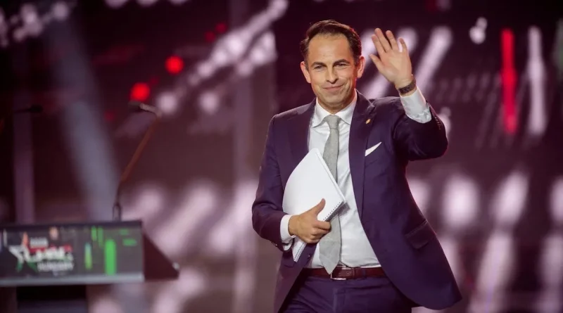 À 3 semaines des élections, la CPAC peut-elle soutenir Viktor Orbán à Budapest ?