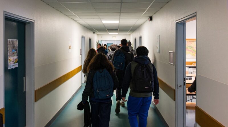 Agression au couteau dans un collège de La Rochelle : informations disponibles