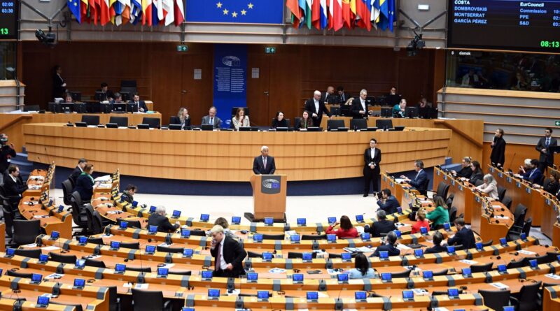 Asile et migration : le Parlement européen approuve le "règlement de retour"