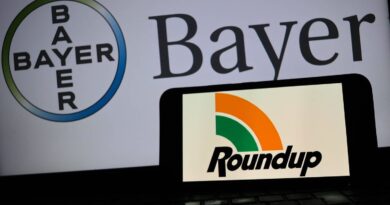 Bayer pourrait verser plusieurs milliards pour régler les plaintes liées au Roundup.
