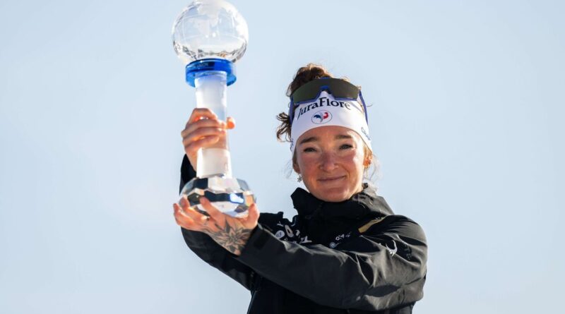 Biathlon : Eric Perrot et Lou Jeanmonnot remportent le petit globe de la poursuite.