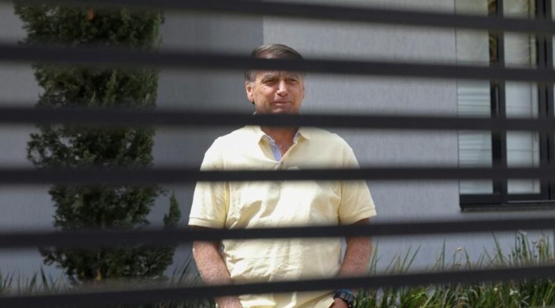 Brésil : Jair Bolsonaro, ex-président, en soins intensifs pour bronchopneumonie après malaise en prison