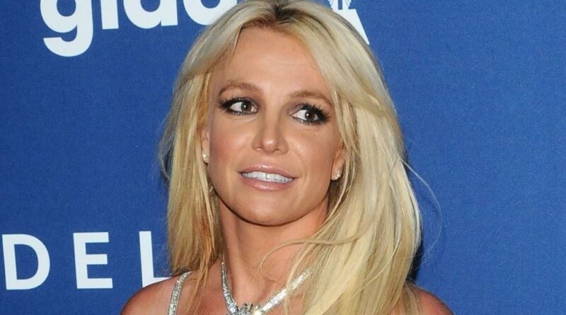 Britney Spears lance une mise en demeure contre son ex-garde du corps.