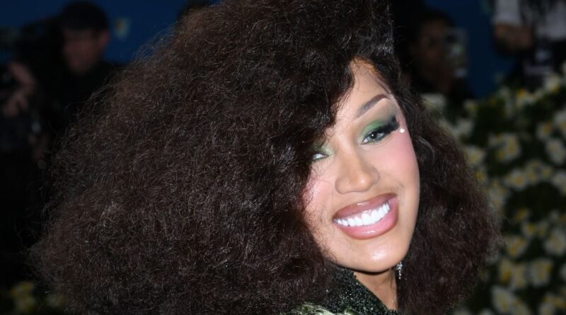 Cardi B révèle un traitement désastreux pour ses cheveux