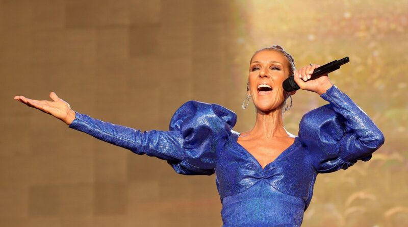 Céline Dion annonce dix concerts à Paris pour son retour.