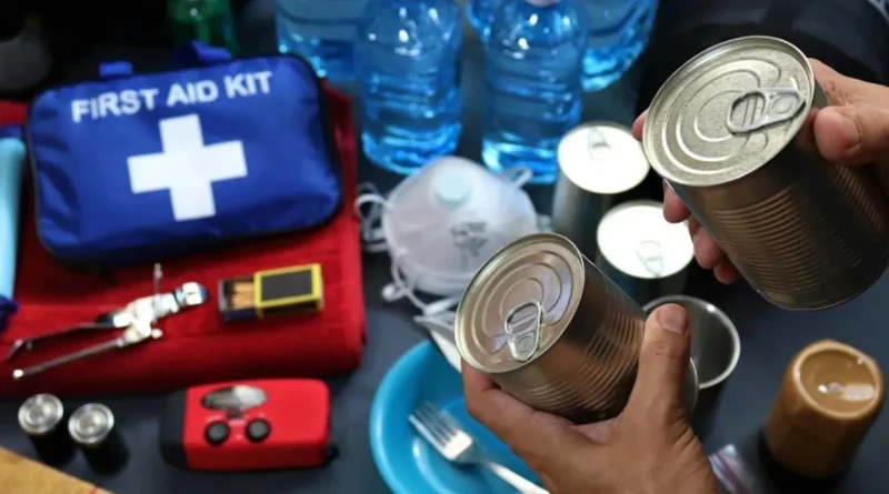 Colruyt présente un kit de base pour 24 heures : marketing anxiogène ou vigilance nécessaire ?