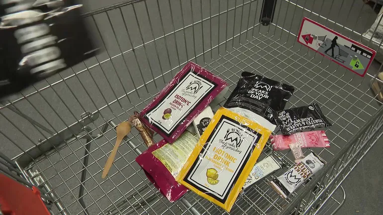 L’ensemble fournit 3100 calories, de quoi être autonome durant vingt-quatre heures selon Colruyt.