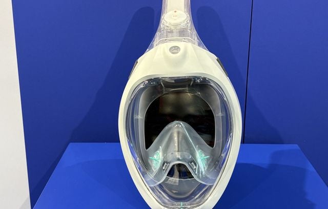 Terminé le tuba qui se barre, avec le masque easybreath on peut plonger en toute tranquillité.
