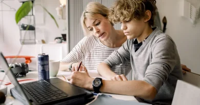 Devoirs à la maison : que dit vraiment la loi ?