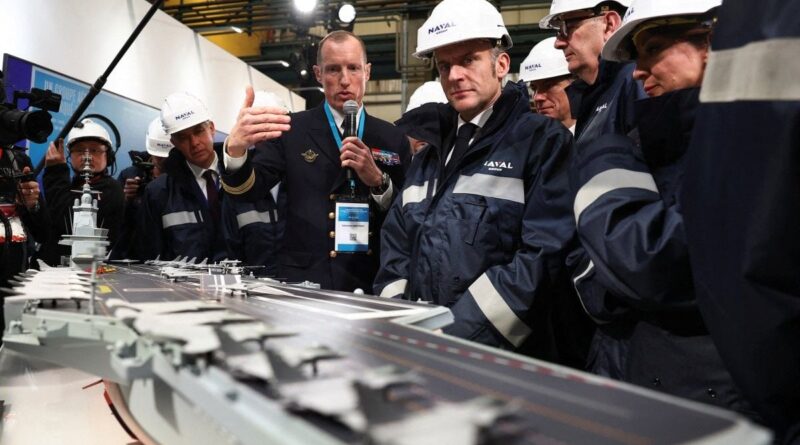 Emmanuel Macron dévoile le nom du futur porte-avions français.