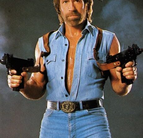 En images - Chuck Norris, héros et justicier, ne reparait plus