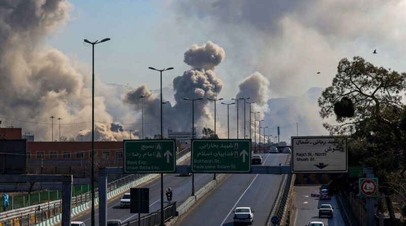 En Iran, Téhéran : un habitant témoigne malgré les coupures d’Internet.