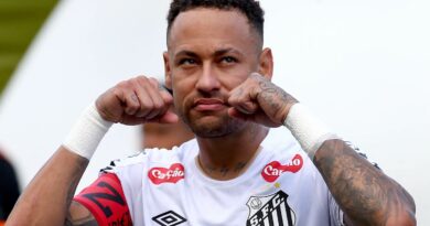 Football : Neymar ne sera pas avec le Brésil contre les Bleus